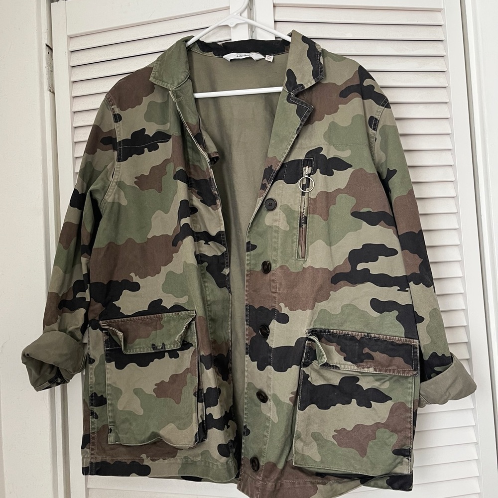 & other stories camo utility jacket
